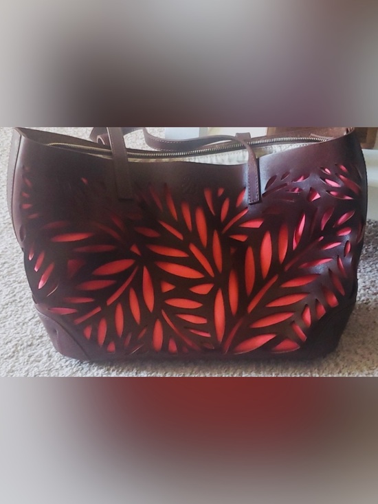 Tommy Bahama Handbags - Tommy Bahama Palm Cage Brown Leather Tote bag Removable Pink Liner EUC